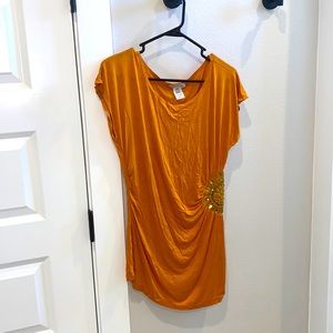 EUC Golden Mustard Solid Thin Top Shirt Blouse Size lArge L Bleeker & McDougal